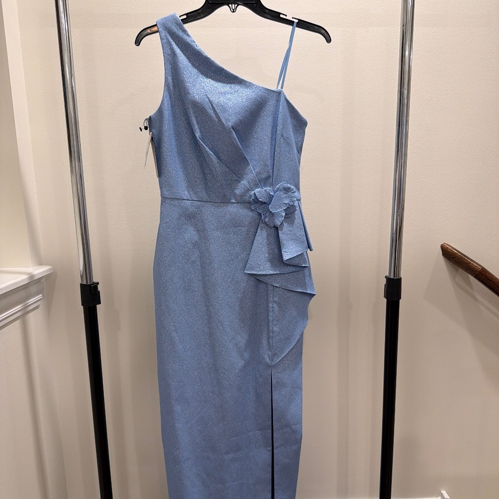 Adrianna Papell One Shoulder Gown, size 4, Bluebell/Silver color